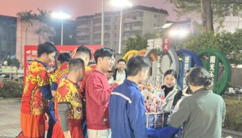 金蛇開運，物流送?！癫裎锪骷瘓F組織單位參加玉柴年貨節(jié)活動